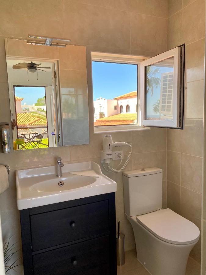 סן מיגל דה אבונה Juangy'S Apartments In Las Adelfas Golf Del Sur מראה חיצוני תמונה