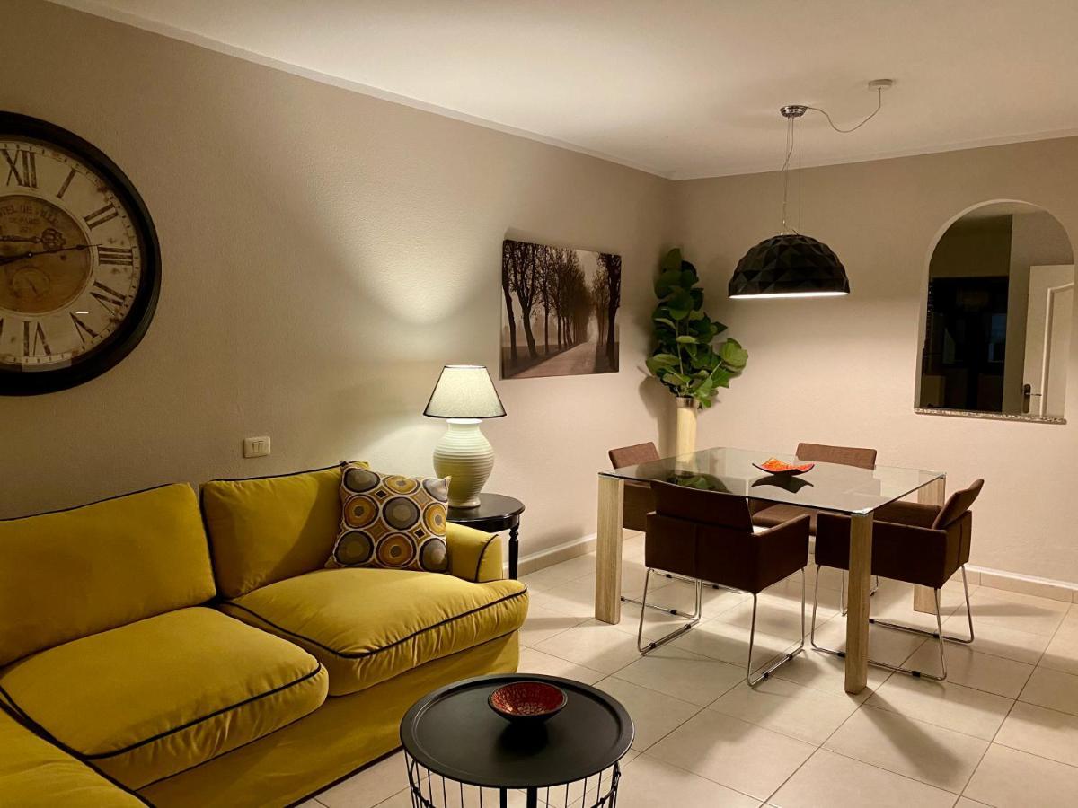 סן מיגל דה אבונה Juangy'S Apartments In Las Adelfas Golf Del Sur מראה חיצוני תמונה