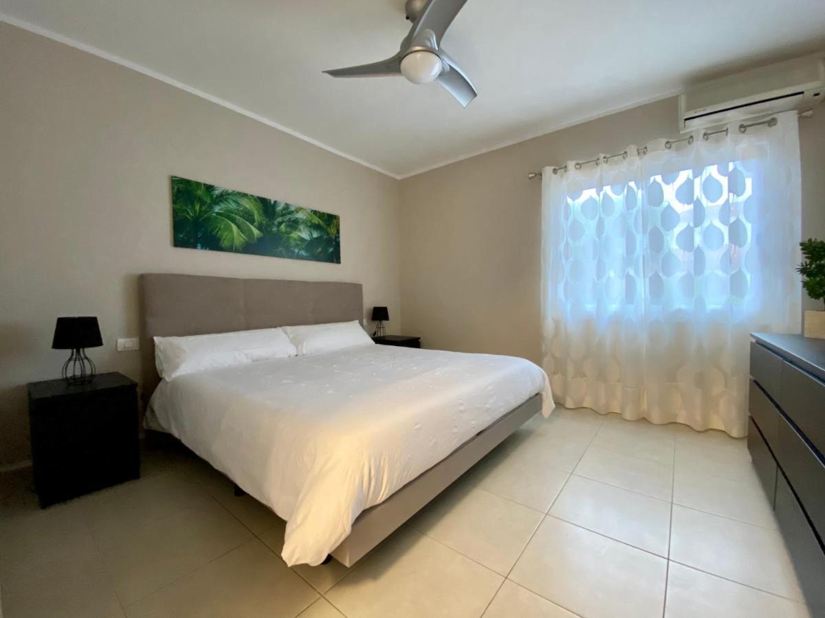 סן מיגל דה אבונה Juangy'S Apartments In Las Adelfas Golf Del Sur מראה חיצוני תמונה