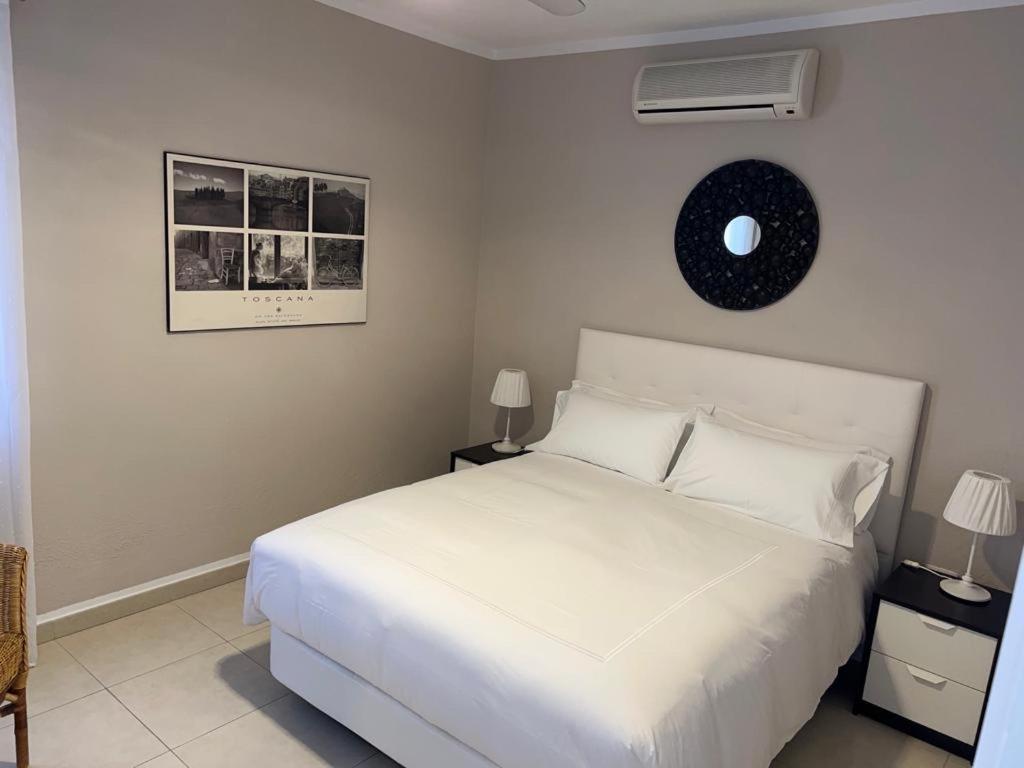 סן מיגל דה אבונה Juangy'S Apartments In Las Adelfas Golf Del Sur מראה חיצוני תמונה
